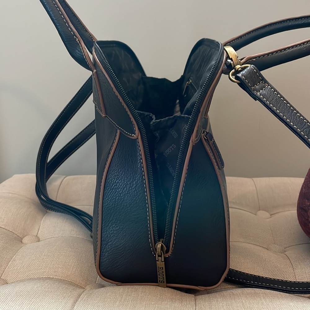 Roots Cross body bag, Faux Vegan Leather Black with Brown Trim EUC - Picture 12 of 16
